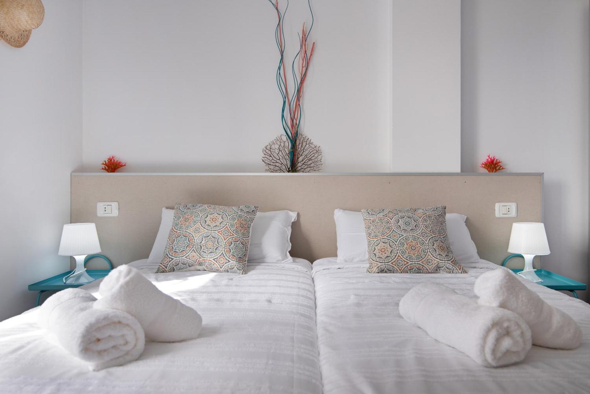 Ap Jarea Playa Sardina Apartment Exterior photo
